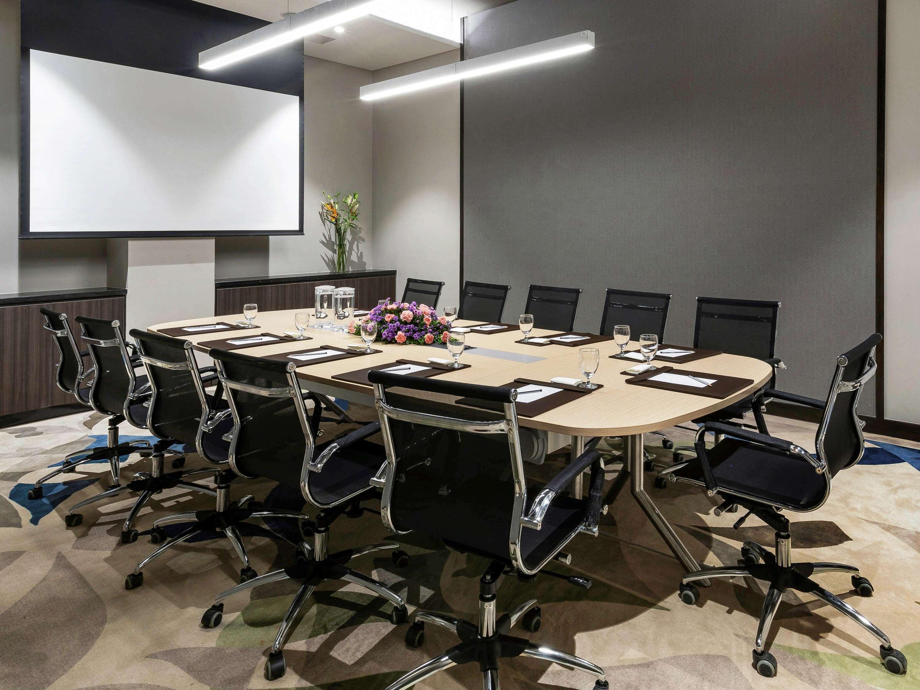 Grand Mercure Ahmedabad Gift City - An Accor Hotels Brand Gandhinagar Zewnętrze zdjęcie