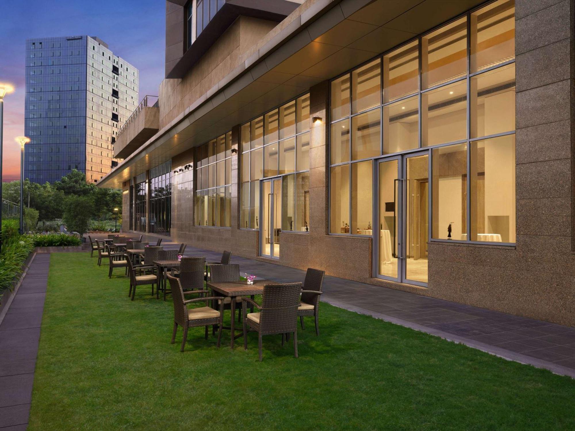 Grand Mercure Ahmedabad Gift City - An Accor Hotels Brand Gandhinagar Zewnętrze zdjęcie